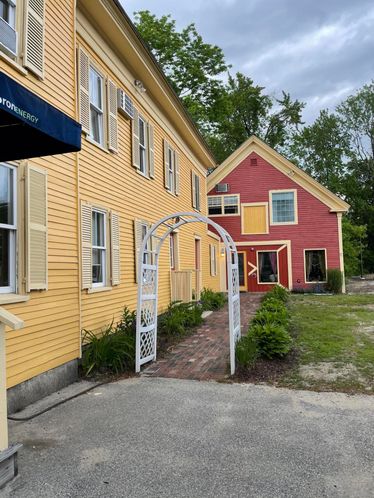 82 Main St, Bridgton, ME 04009